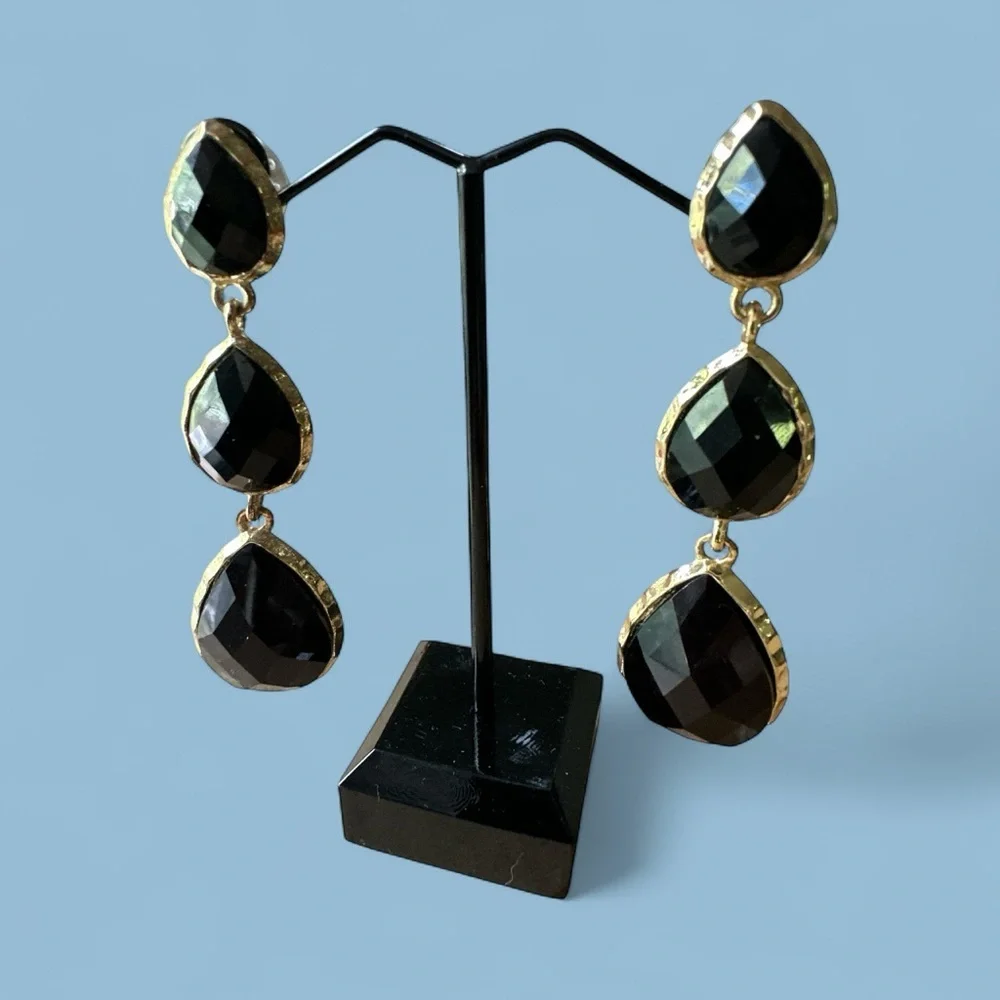 Amrita Singh Black Triple-Drop Earrings – Bold Glam Faceted Statement Chic NWOT